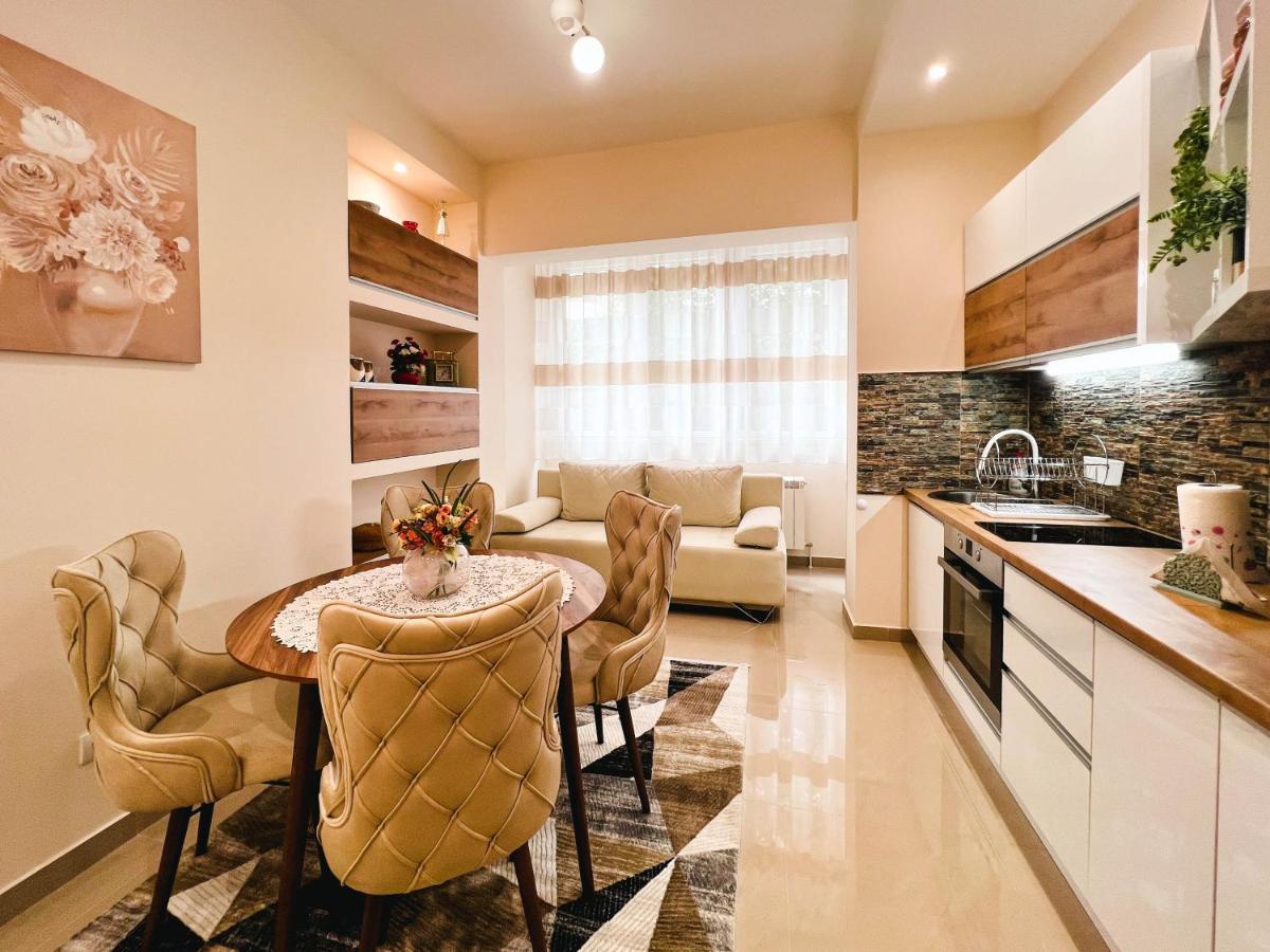 Old Town Luxury Suites Белград Экстерьер фото